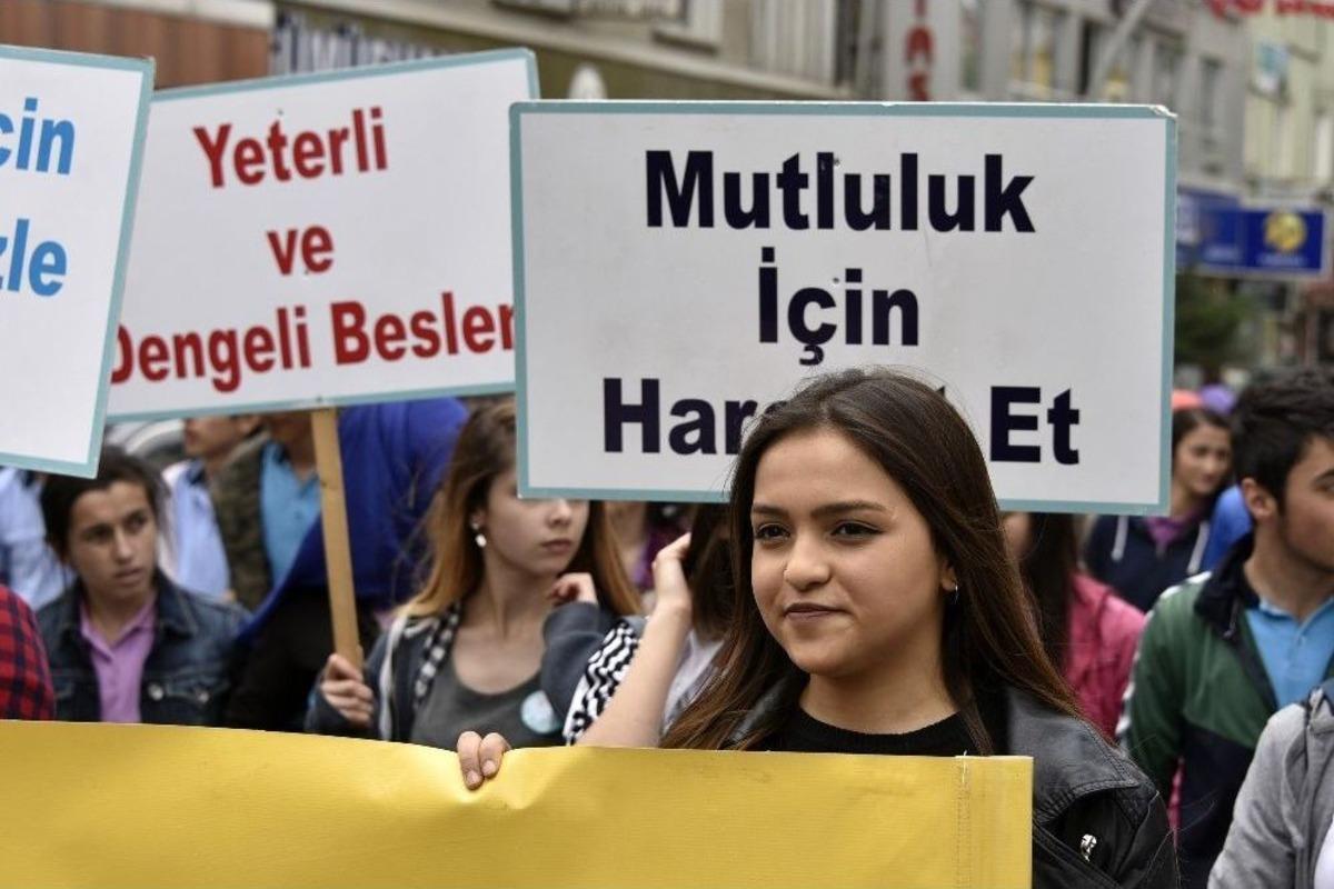 G&uuml;m&uuml;şhane&rsquo;de Sağlık İ&ccedil;in Hareket Et Y&uuml;r&uuml;y&uuml;ş&uuml;