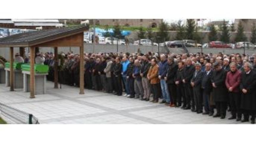 Sel&ccedil;uk Ve Tosun&rsquo;a Son G&ouml;rev