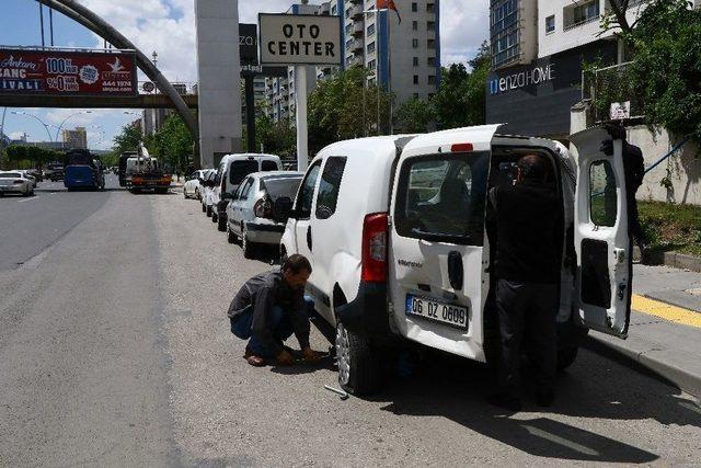 Başkent’te 6 Araç Birbirine Girdi 1