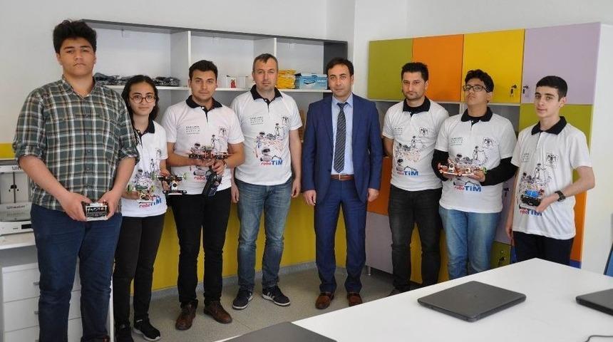 &Ccedil;edaş, Sivas Bilsem&rsquo;e Robot Yarışmasında Sponsor Oldu