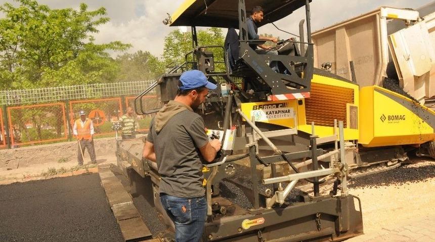 Kayapınar&rsquo;da Asfalt Atağı S&uuml;r&uuml;yor