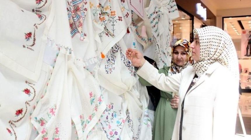 Van&rsquo;da &lsquo;el Sanatları Ve İpek Koza&rsquo; Sergisi