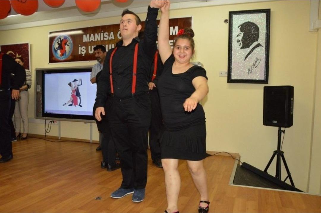 &Ouml;zel &Ccedil;ocuklardan &Ouml;zel G&ouml;steri