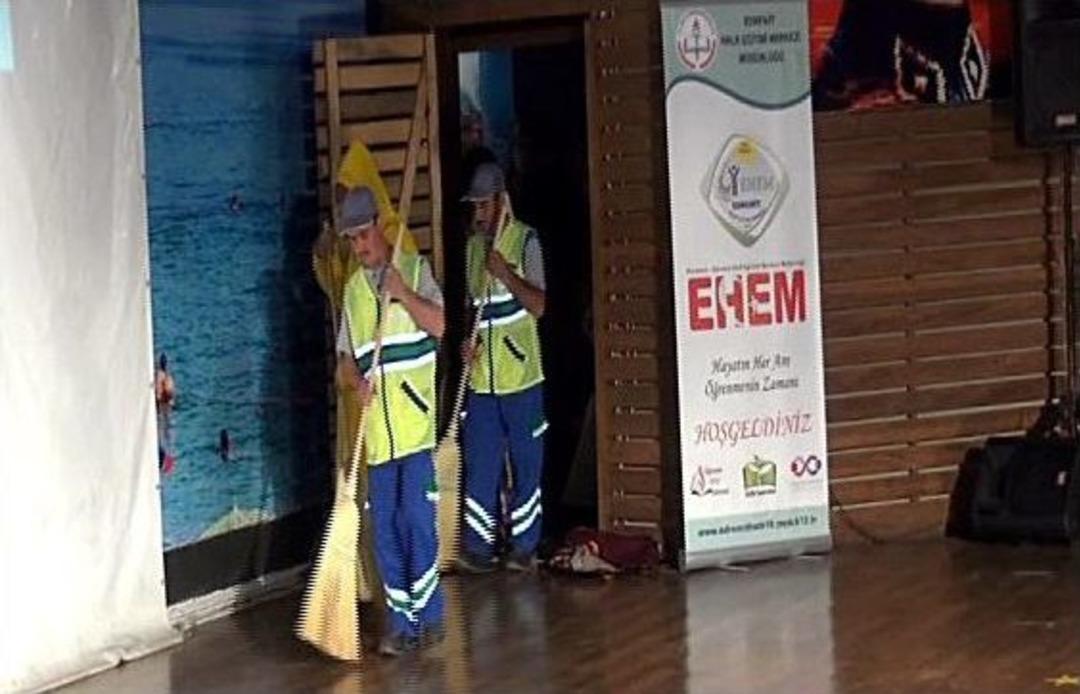 Edremit&rsquo;te 467 Kursiyerin G&ouml;rev Aldığı &lsquo;&ouml;ğrenme Şenliği&rsquo; B&uuml;y&uuml;k İlgi G&ouml;rd&uuml;