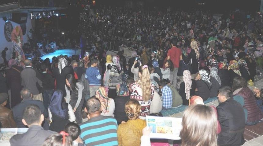 Dursun Ali Erzincanlı G&ouml;lbaşı&rsquo;nda Sevenleriyle Buluştu