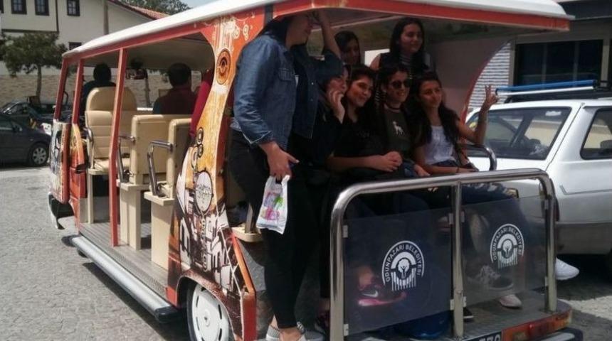 Odunpazarı&rsquo;nda Tur Aracıyla Gezinti Keyfi