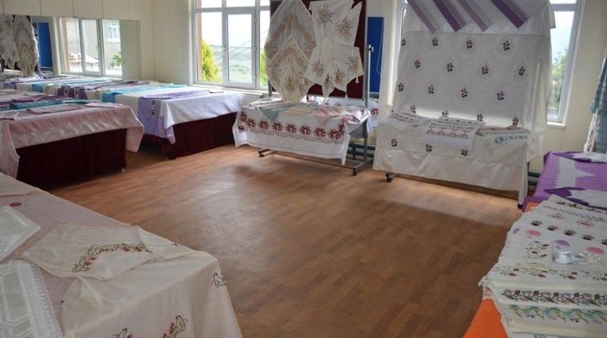 Sakem Kursiyerlerinden Sergi