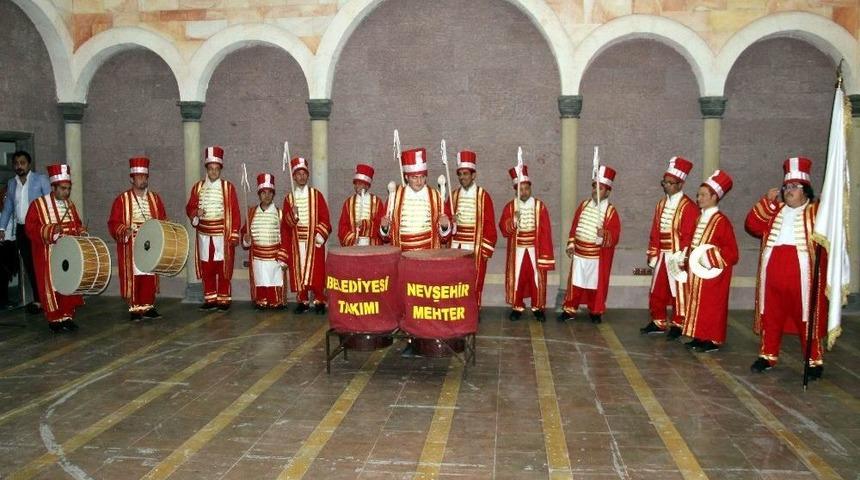 D&uuml;nyanın En &Ouml;zel Mehter Takımı Nevşehir&rsquo;de Konser Verdi