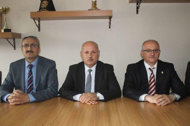 Kocaeli&rsquo;de &Uuml;&ccedil; Kişiye B&ouml;brek Nakli Yapıldı 1