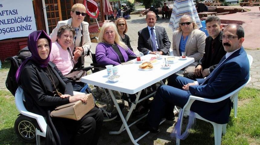 Engellilerden Tekerlekli Sandalye İ&ccedil;in Kermes