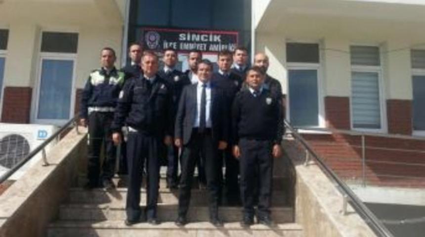 M&uuml;d&uuml;r Alper&rsquo;den Sincik İl&ccedil;esine Ziyaret