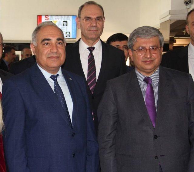 Ankara&rsquo;da "sanata Engel Yok&rdquo; Sergisi A&ccedil;ıldı 1