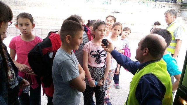 Bozüyük Kent Konseyinden Öğrencilere Afete Hazırlık Ve Afet Haberleşme Eğitimi