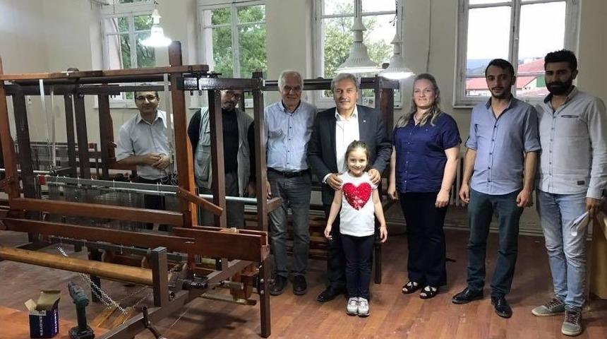 25 Kursiyer Kadın Unutulmaya Y&uuml;z Tutmuş Lefke Bezi Dokumaya Başladı