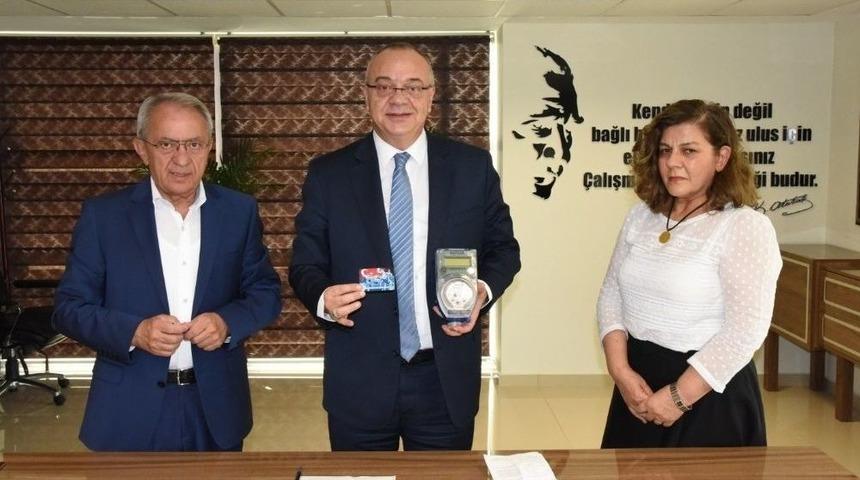 Başkan Erg&uuml;n De Kartlı Su Sayacı Abonesi Oldu