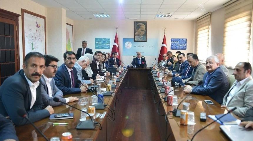 Şanlıurfa Valisi G&uuml;ng&ouml;r Azim Tuna: