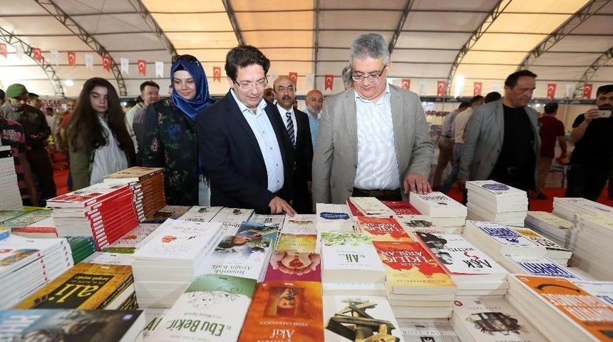 Aksaray&rsquo;da Kitap G&uuml;nleri Fuarını 182 Bin 526 Kişi Ziyaret Etti