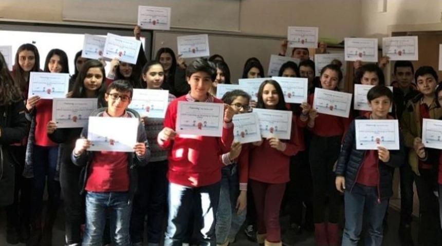 Zileli &Ouml;ğrencilerin Avrupa Projesi Başarısı