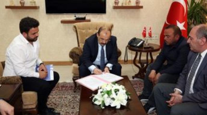 Vali İsmail Ustaoğlu, &lsquo;tatbikat Camisi&rsquo; Protokol&uuml;n&uuml; İmzaladı