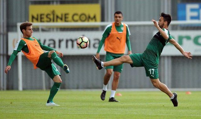 Bursaspor’da Beşiktaş Maçı Hazırlıkları Sürüyor