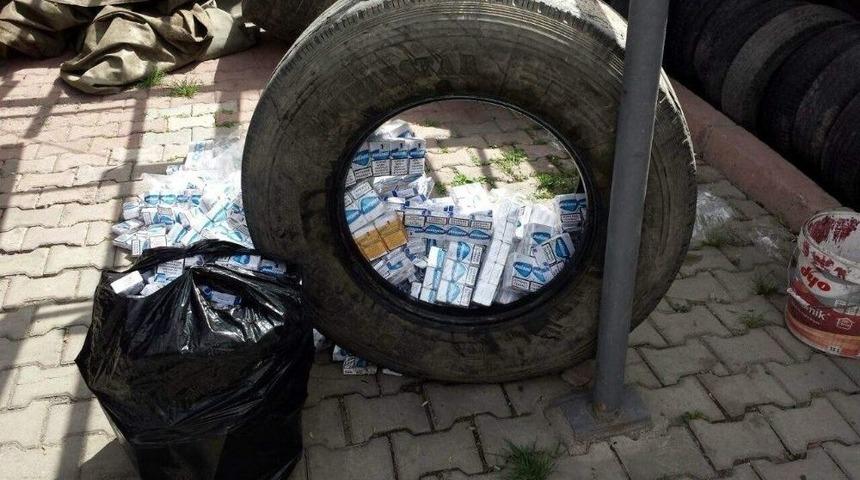 Lastik İ&ccedil;inde Ka&ccedil;ak Sigara Yakalandı