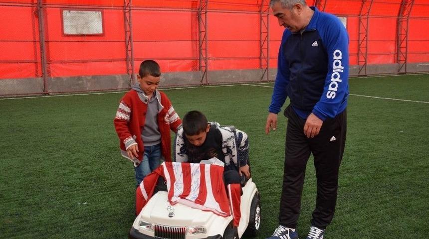 Sivasspor&rsquo;dan Sevgi Evlerinde Kalan &Ccedil;ocuklara S&uuml;rpriz