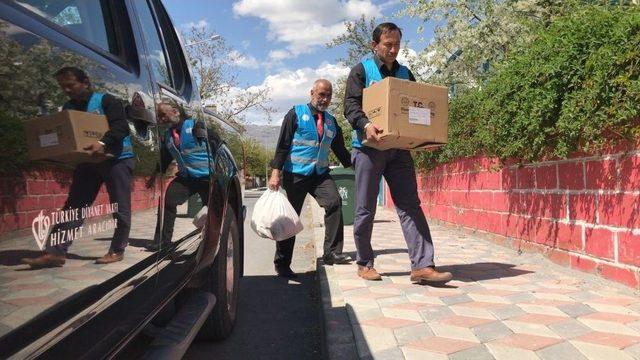 Üniversite Öğrencilerine Barınma Ve Gıda Yardımı