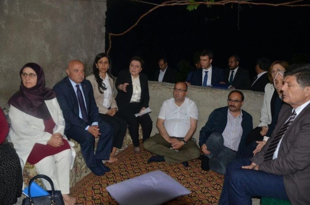 Yurt Yangınını Araştırma Komisyonu, Yangında &Ouml;lenlerin Ailelerini Ziyaret Etti