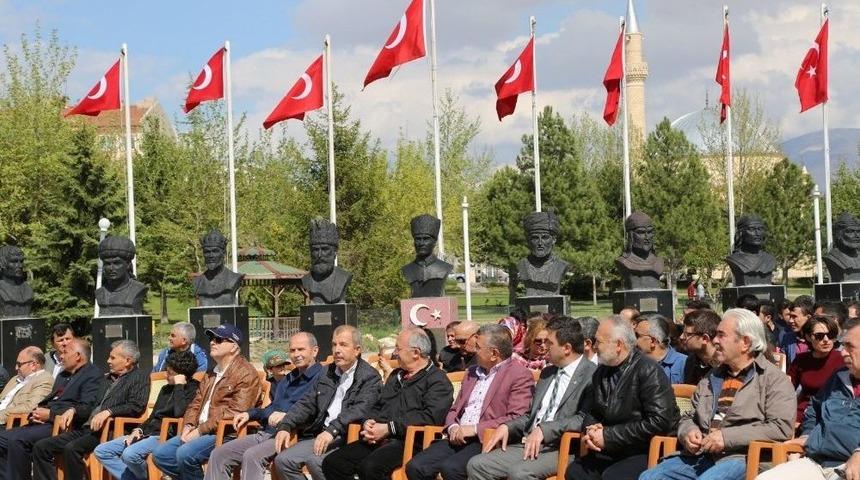 Başkan Akdoğan T&uuml;rk&ccedil;&uuml;l&uuml;k Ş&ouml;leni&rsquo;ne Katıldı