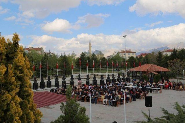 Başkan Akdoğan T&uuml;rk&ccedil;&uuml;l&uuml;k Ş&ouml;leni&rsquo;ne Katıldı 1