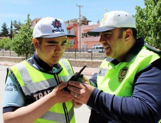 Engelliler Bir Günlük Polis Oldu