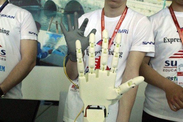 Öğrencilerin Geliştirdiği Robotlar Konya’da Sergileniyor