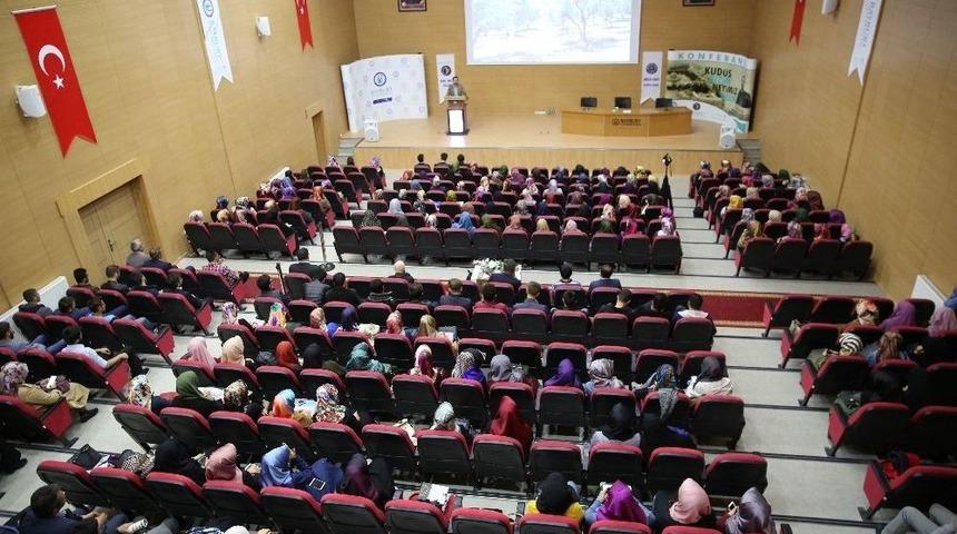 Bayburt &Uuml;niversitesinde &lsquo;kud&uuml;s Bizim Neyimiz Olur?&rsquo; Konferansı D&uuml;zenlendi