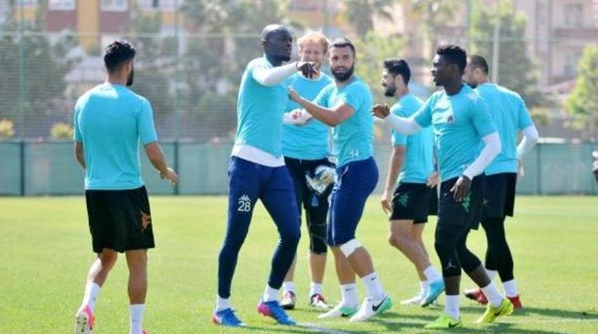 Aytemiz Alanyaspor, Kardemir Karab&uuml;kspor Hazırlıklarını S&uuml;rd&uuml;rd&uuml;