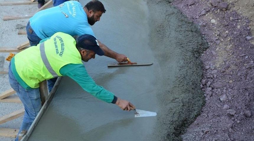 Arslanbey&rsquo;de Amfi Tiyatro Alanı İ&ccedil;in &Ccedil;alışma Başlatıldı