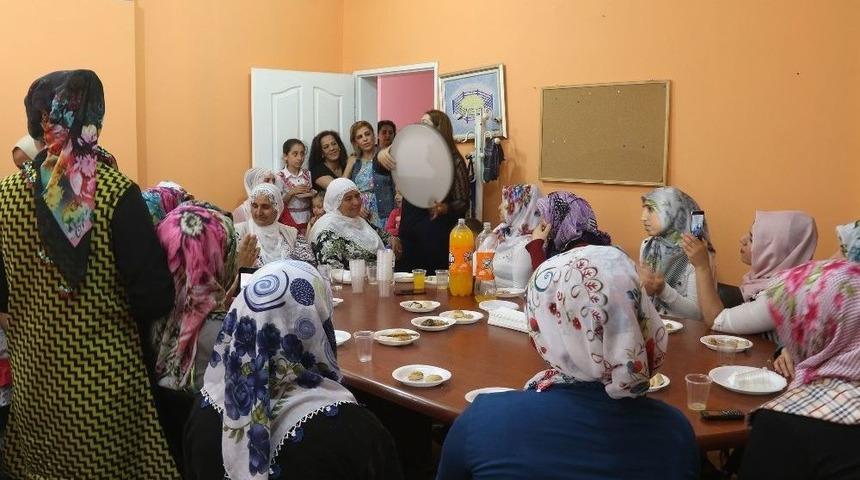 Bağlar Belediyesi Anneler G&uuml;n&uuml; İ&ccedil;in Etkinlik D&uuml;zenledi