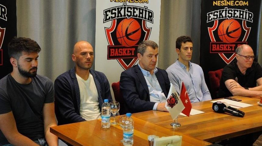 Nesine.com Eskişehir Basket Takımı Son D&uuml;zl&uuml;ğe Girdi