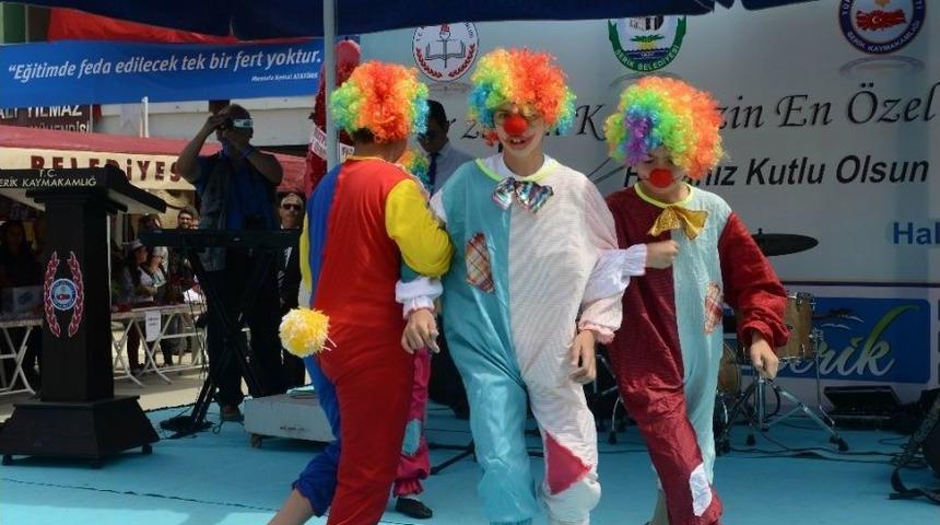 Enfest Coşkusu Serik&rsquo;te Yaşandı