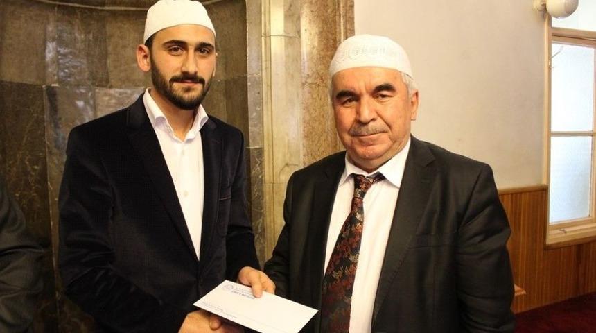 Latifoğlu, Kur&rsquo;an-ı G&uuml;zel Okuma İl Birincisi Oldu