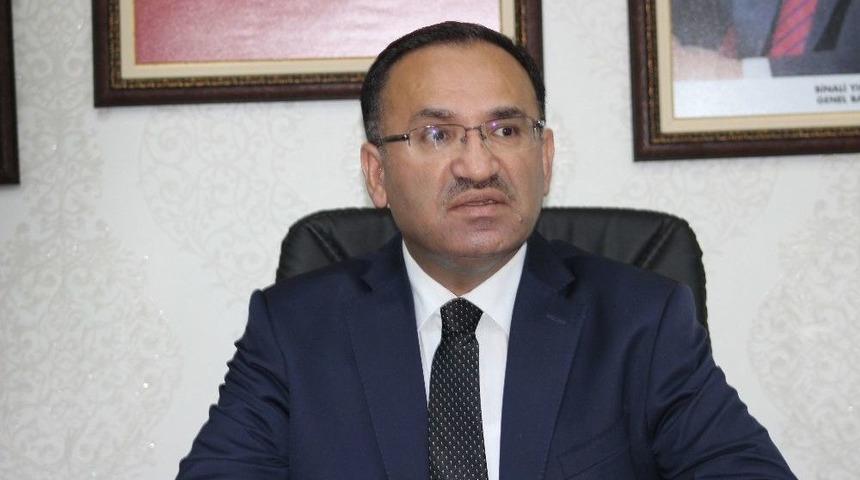 Bakan Bozdağ: "başsavcı 15 Temmuz Darbe Girişimine Hukuki Darbe Vurdu"