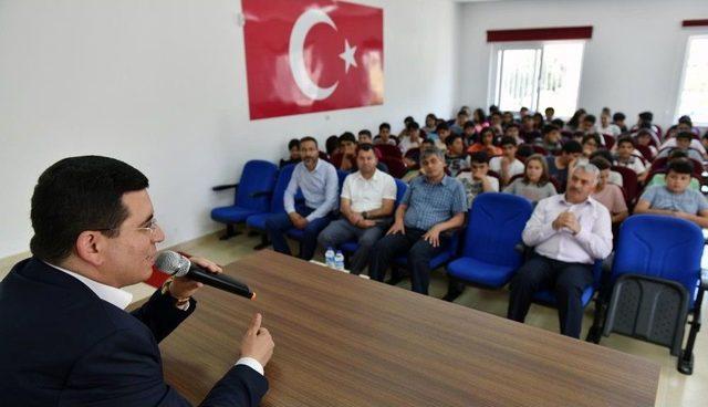 Tütüncü Gazipaşa’da Öğrencilerle Buluştu