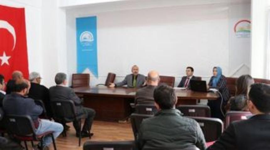 Tarım M&uuml;d&uuml;r&uuml; D&uuml;zg&uuml;n Kasaplarla Buluştu