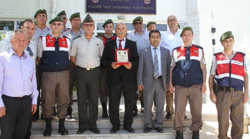 Fethiye&rsquo;de Jandarmadan Yılın Şof&ouml;r&uuml;ne &Ouml;d&uuml;l