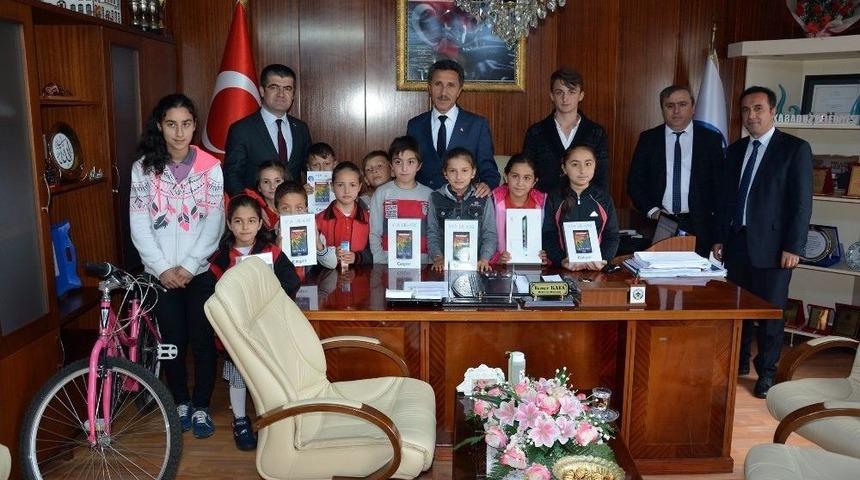 &Ouml;ğrenciler Hayallerini Yazdı, Onlar Ger&ccedil;ekleştirdi