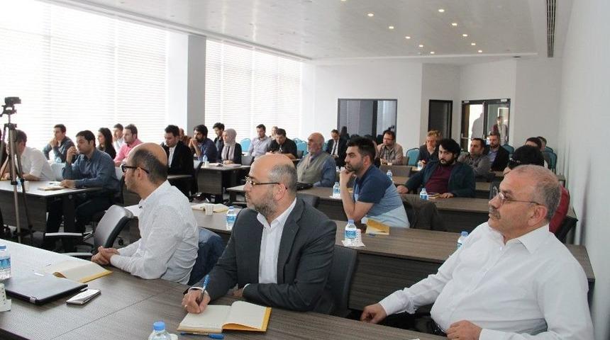 Kto &Uuml;yelerine Siber G&uuml;venlik Semineri Verildi