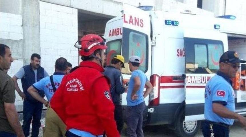 Hastane İnşaatından D&uuml;şen Suriyeli İş&ccedil;i Yaralandı