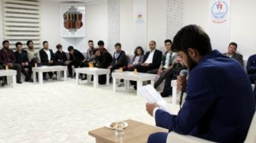 Gen&ccedil;lik Merkezinden Berat Kandili Kutlama Programı