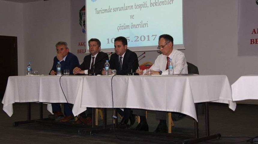 Ak&ccedil;aabat&rsquo;ta Turizm Masaya Yatırıldı