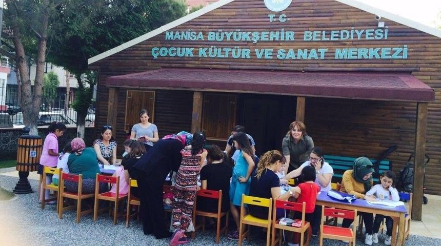 G&ouml;lmarmaralı &Ccedil;ocuklar Anneler G&uuml;n&uuml;&rsquo;n&uuml; Kutladı