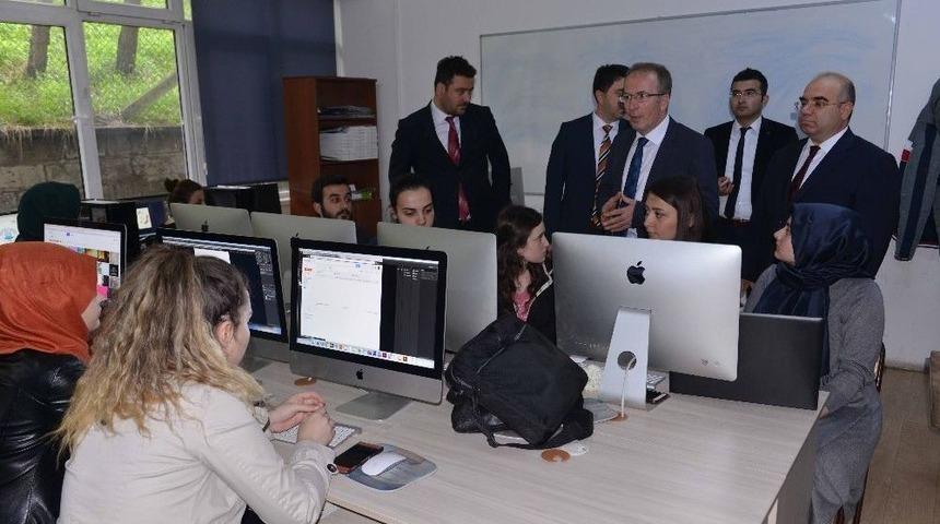 B&uuml; Rekt&ouml;r&uuml; Uzun: &ldquo;b&ouml;lgeye Ve Kaliteye Odaklanacağız&rdquo;